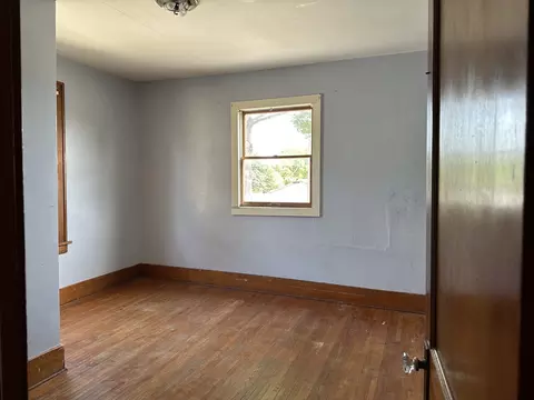 Bedroom - 101 N Jackson St, Morrison, IL 61270 photo 2 of 3