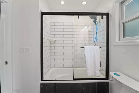 Bath - 7617 W Gregory St, Chicago, IL 60656 photo 3 of 3