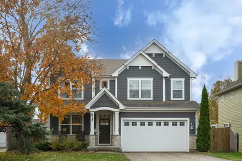 815 E Glendale Rd, Libertyville, IL 60048