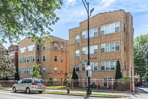 4944 N Kimball Ave #3W, Chicago, IL 60625