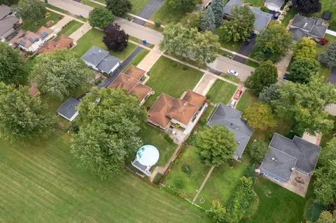 1038 Martingale Dr, Bartlett, IL 60103