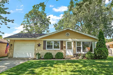 3028 Florence Ave, Steger, IL 60475