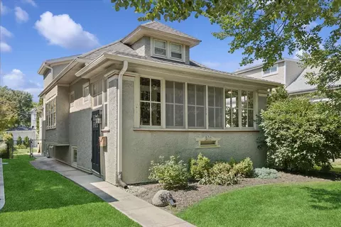 807 S Lombard Ave, Oak Park, IL 60304