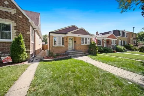 6011 N Monitor Ave, Chicago, IL 60646