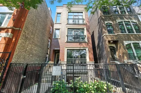 1524 W Walton St #1, Chicago, IL 60642
