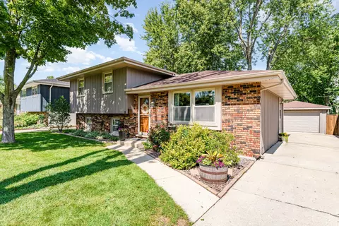 2009 Westfield Rd, Joliet, IL 60435