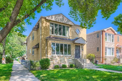4924 W Montrose Ave, Chicago, IL 60641