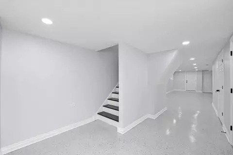 Entry Way - 7212 S Artesian Ave, Chicago, IL 60629 photo 6 of 6