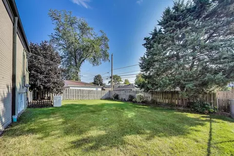 2025 Plainfield Dr, Des Plaines, IL 60018 photo 13
