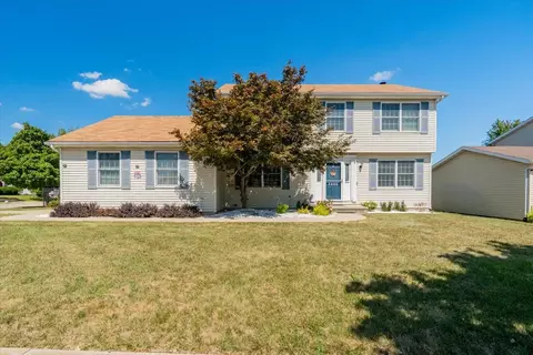 2908 Clearwater Ave, Bloomington, IL 61704