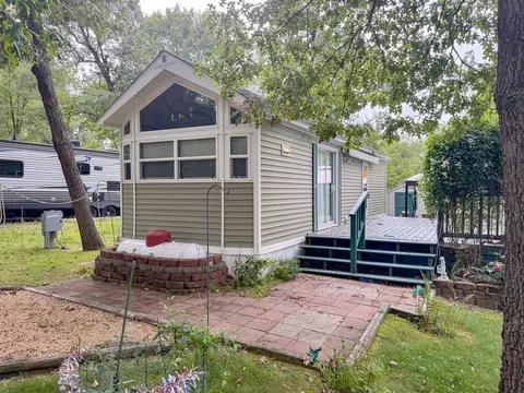 5 483 Woodhaven, Sublette, IL 61367