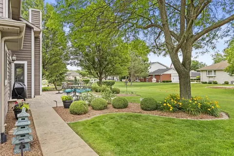Exterior - 322 Orchard Ln, Beecher, IL 60401 photo 4 of 5