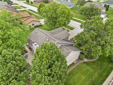 View/Area - 322 Orchard Ln, Beecher, IL 60401 photo 3 of 9