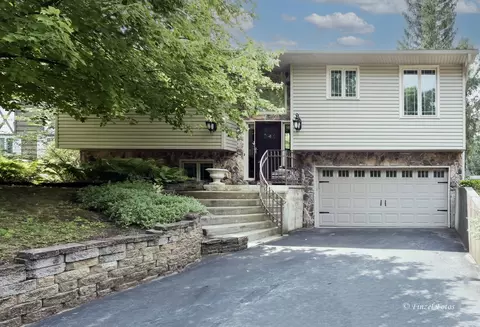 8609 Alden Rd, Wonder Lake, IL 60097