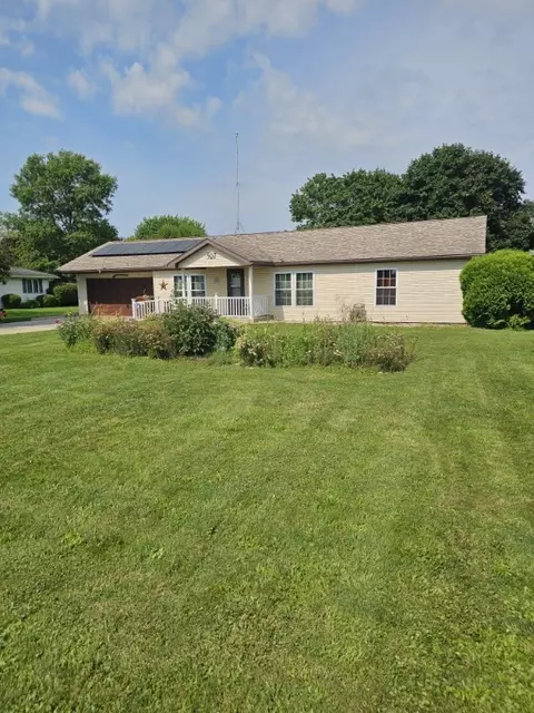 507 N Fifth St, Ashkum, IL 60911