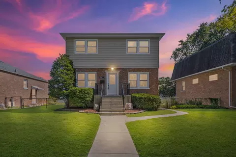 4423 Kolze Ave, Schiller Park, IL 60176