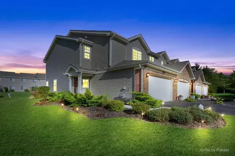 1129 Amber Dr, Cary, IL 60013