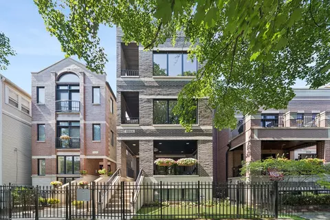 3044 N Racine Ave #3, Chicago, IL 60657