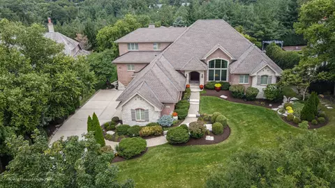 8656 Johnston Rd, Burr Ridge, IL 60527