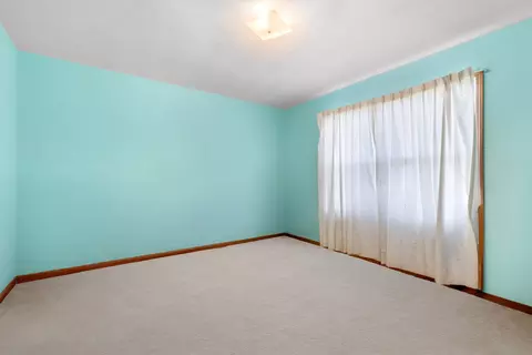 Bedroom - 1405 Sentry Dr, Durand, IL 61024 photo 3 of 4