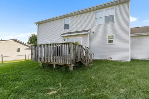 Exterior - 1405 Sentry Dr, Durand, IL 61024 photo 4 of 7