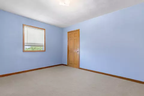 Bedroom - 1405 Sentry Dr, Durand, IL 61024 photo 4 of 4