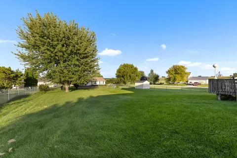 Exterior - 1405 Sentry Dr, Durand, IL 61024 photo 7 of 7