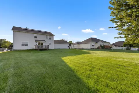 Exterior - 1405 Sentry Dr, Durand, IL 61024 photo 5 of 7