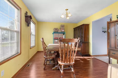 Dining - 1405 Sentry Dr, Durand, IL 61024 photo 2 of 2
