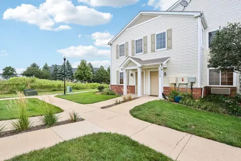 124 Bertram Dr #M, Yorkville, IL 60560