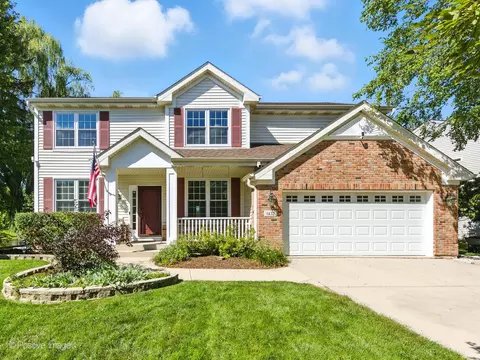 1432 Hartsburg Ln, North Aurora, IL 60542