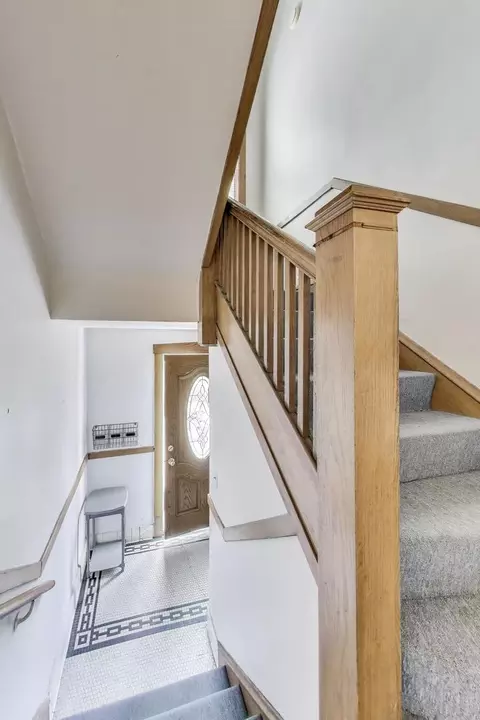 5000 W Grace St, Chicago, IL 60641 photo 3