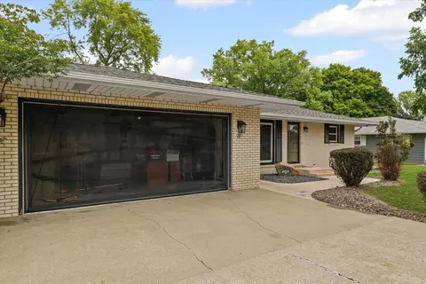 28 S Moery Dr, Bement, IL 61813 photo 29