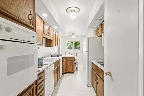 28 S Moery Dr, Bement, IL 61813 photo 12