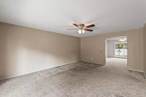 28 S Moery Dr, Bement, IL 61813 photo 8