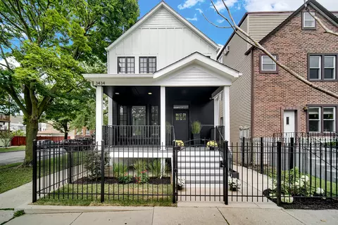 3434 W Palmer St, Chicago, IL 60647