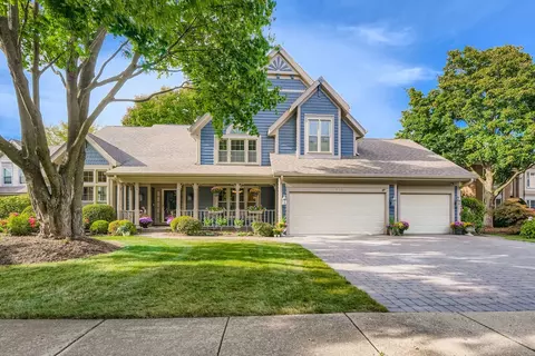 555 Coventry Ln, Buffalo Grove, IL 60089