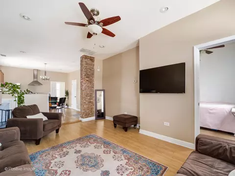 Living - 917 W 34th Pl, Chicago, IL 60608 photo 2 of 4