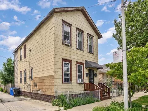 917 W 34th Pl, Chicago, IL 60608