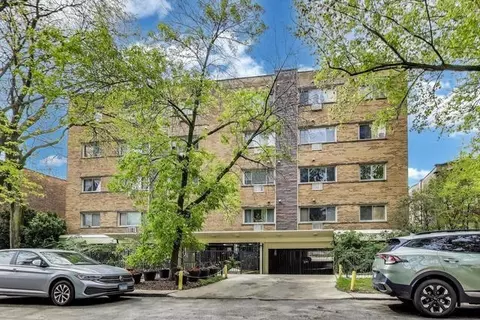 1415 W Lunt Ave #207, Chicago, IL 60626