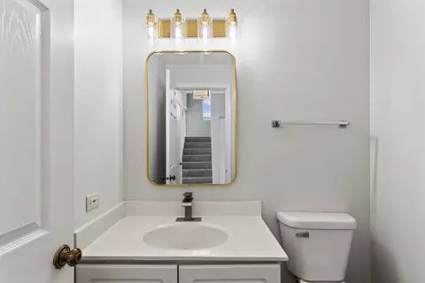 Bath - 2545 Eldorado Ln, Naperville, IL 60564 photo 1 of 3