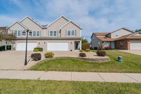 1508 Martin Luther King Dr, Bloomington, IL 61701