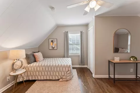 Bedroom - 2140 Walnut Ct, Glenview, IL 60025 photo 3 of 3