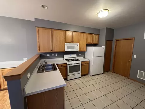 Kitchen - Undisclosed, Plainfield, IL 60586 photo 2 of 4