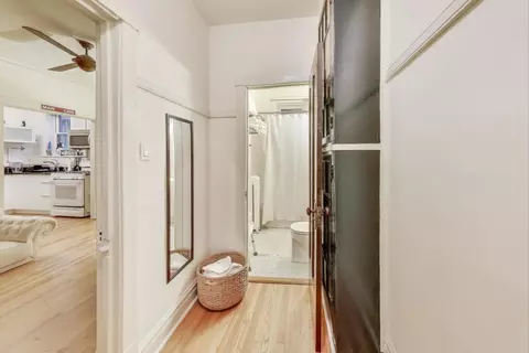 Entry Way - 1308 E 56th St #2, Chicago, IL 60637 photo 1 of 1