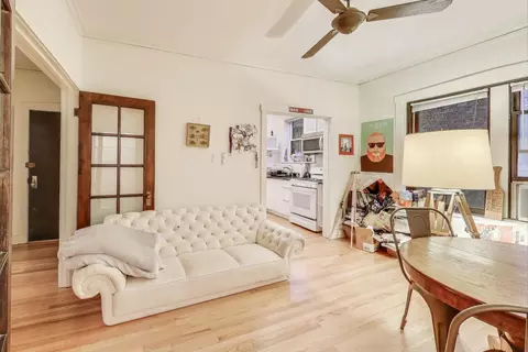 Living - 1308 E 56th St #2, Chicago, IL 60637 photo 4 of 4