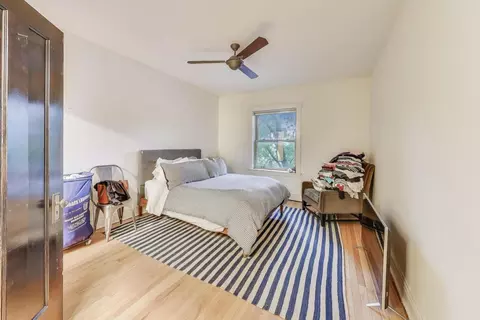 Bedroom - 1308 E 56th St #2, Chicago, IL 60637 photo 1 of 2