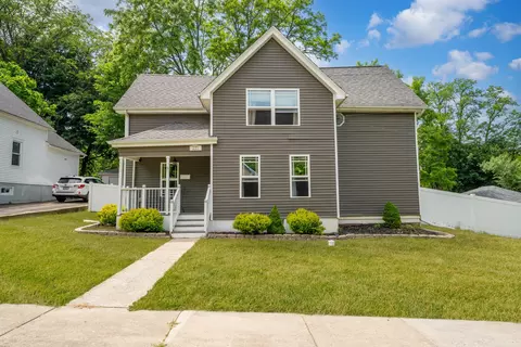 221 N 6th St, Saint Charles, IL 60174