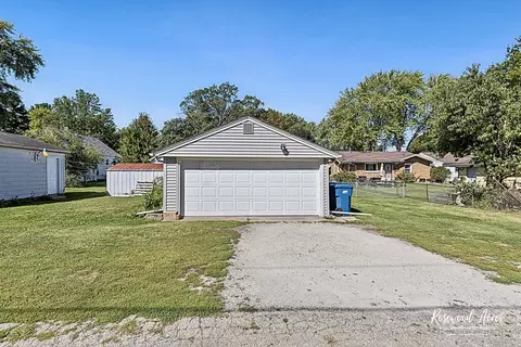 Exterior - 1054 S 7th Ave, Kankakee, IL 60901 photo 8 of 8
