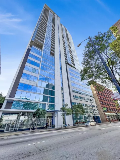 303 W Ohio St #3405, Chicago, IL 60654